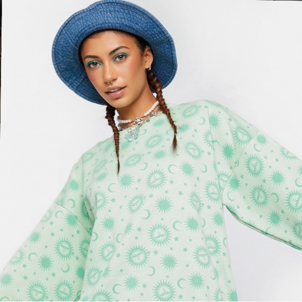 NWT Dolls Kill Oversized Crewneck Sweater